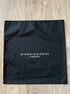Gianni Chiarini dust bag (C94)